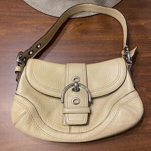 Coach Vintage Small Flap Hobo Shoulder Bag F10909